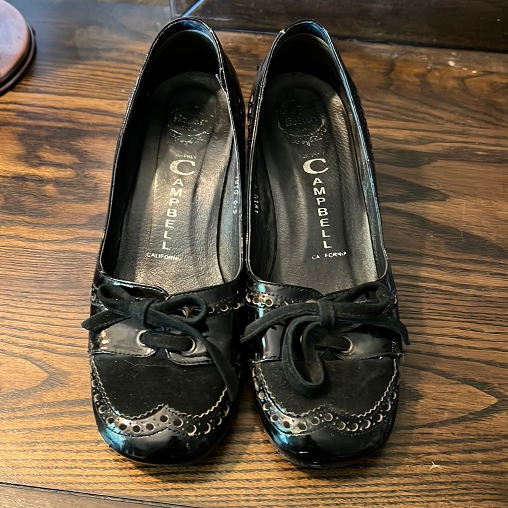 RARE! Jeffrey Campbell retro black patent leather heel.